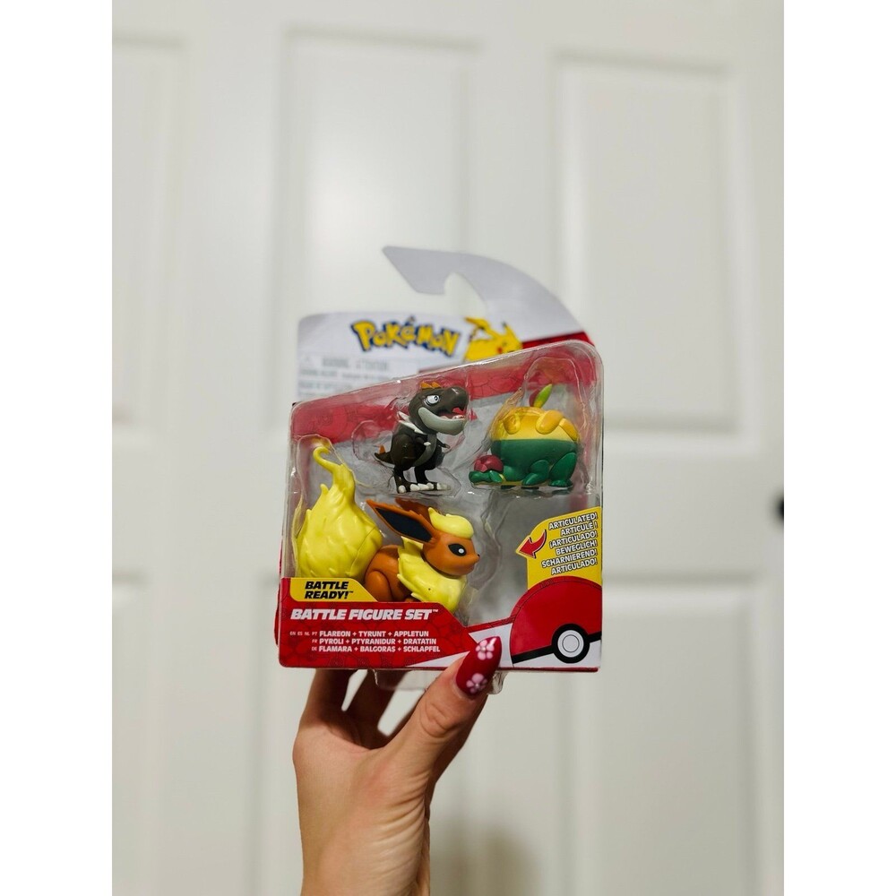 Pokemon Battle Figure 3-Pack Appletun Tyrunt Flareon NWT